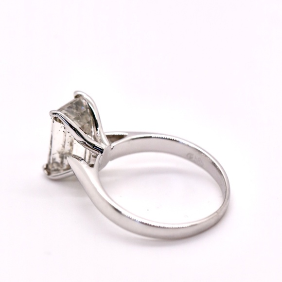 3.75 Carat Solitaire Emerald Cut Diamond Ring - Picture 3 of 3